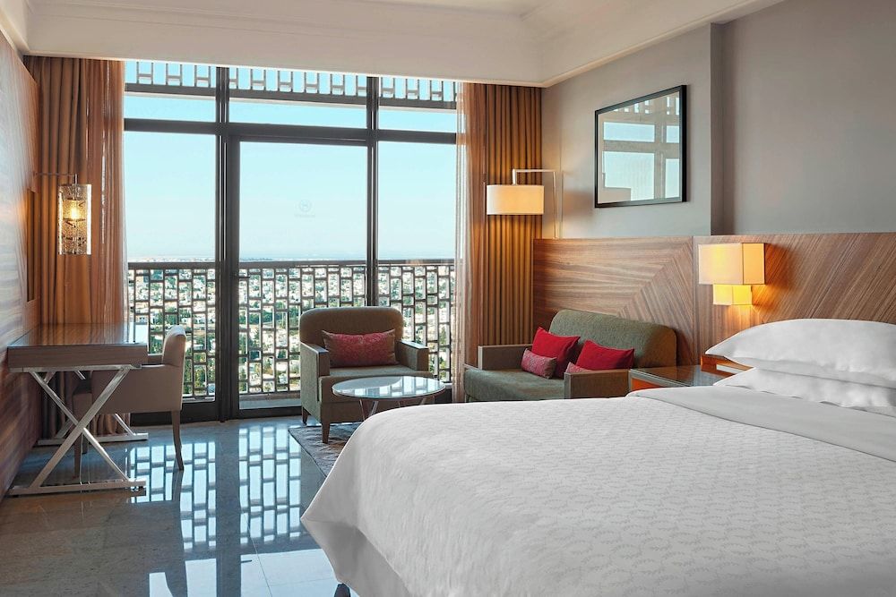 Sheraton Tunis Hotel Superior Room, 1 King Bed, Non Smoking