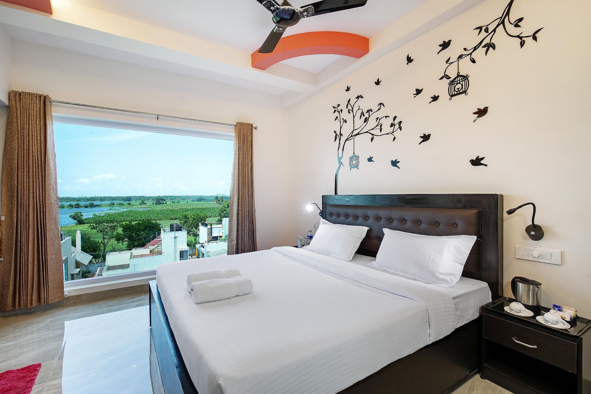 Lake View One Bedroom Suite