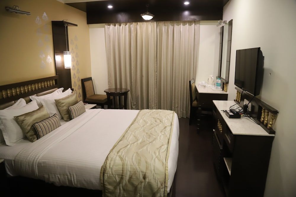 The Gandhi International Executive Room 4