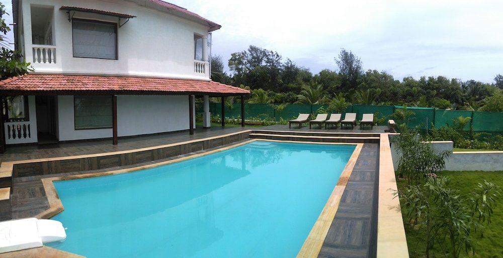 undefined Shining Sand Beach Hotel 5