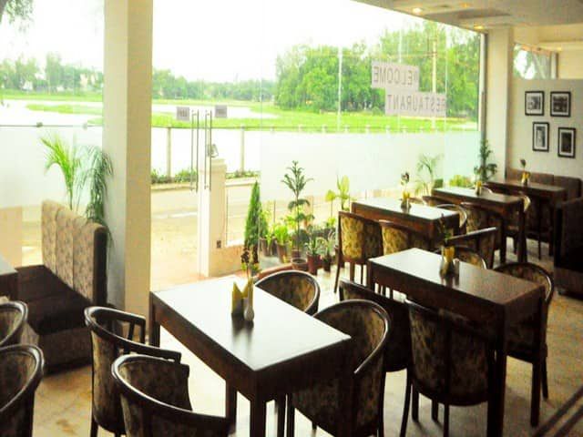 undefined Hotel Akash Sarovar 4