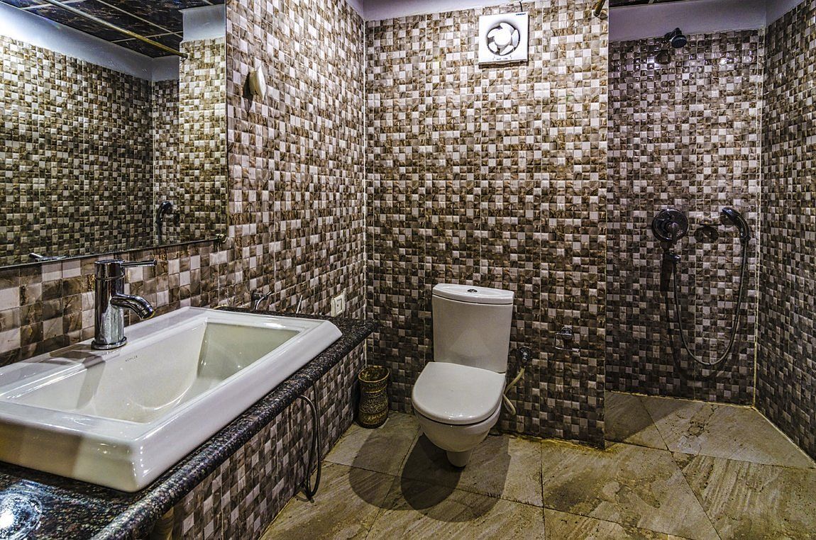 Hotel Akash Sarovar Premium Deluxe 6