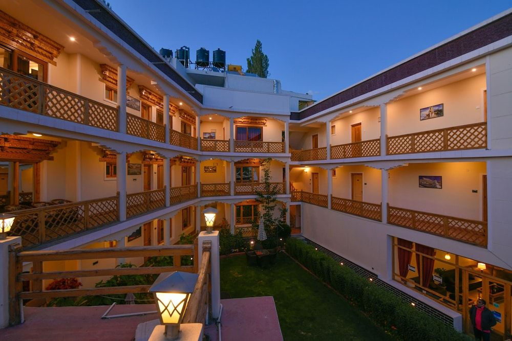 undefined Hotel Ladakh Inn 7
