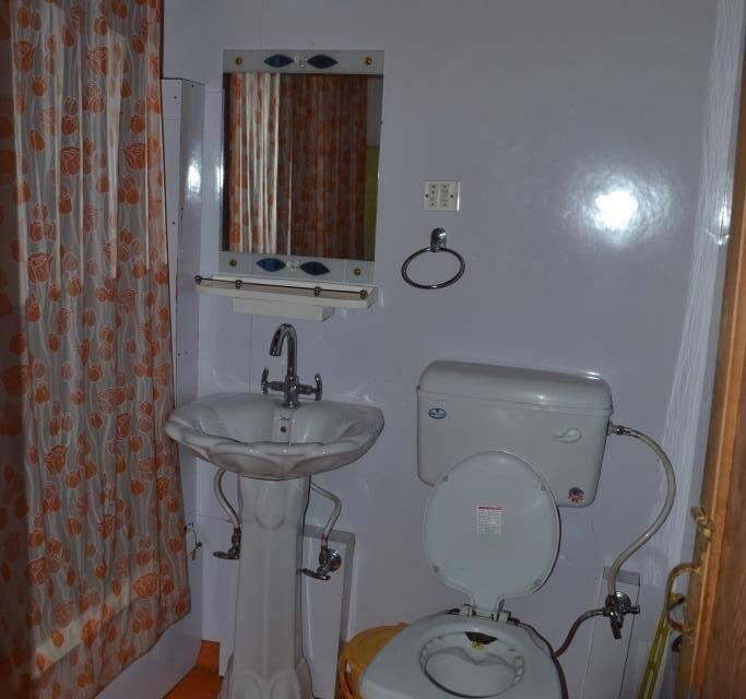 undefined Nature Houseboat 7