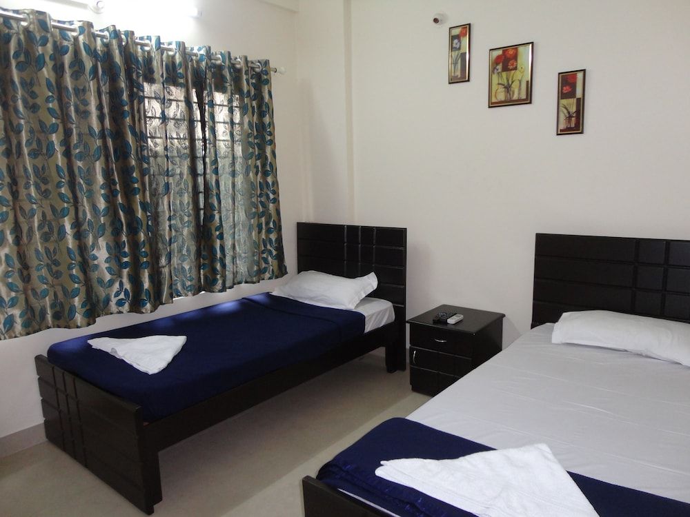 Cozy Ambience Comfort Apartment, 2 Bedrooms, Accessible, Smoking 2