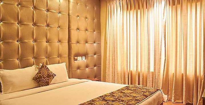 Hotel Hyderabad Grand Suite Room