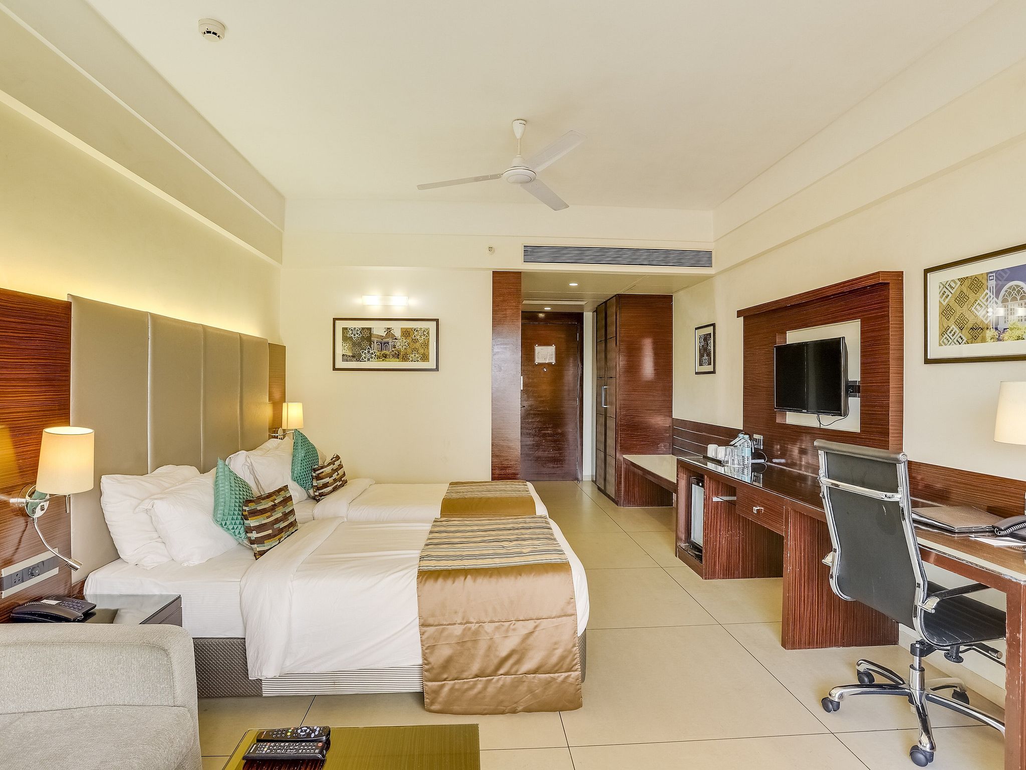 The Fern Kadamba Hotel And Spa Winter Green Room 5