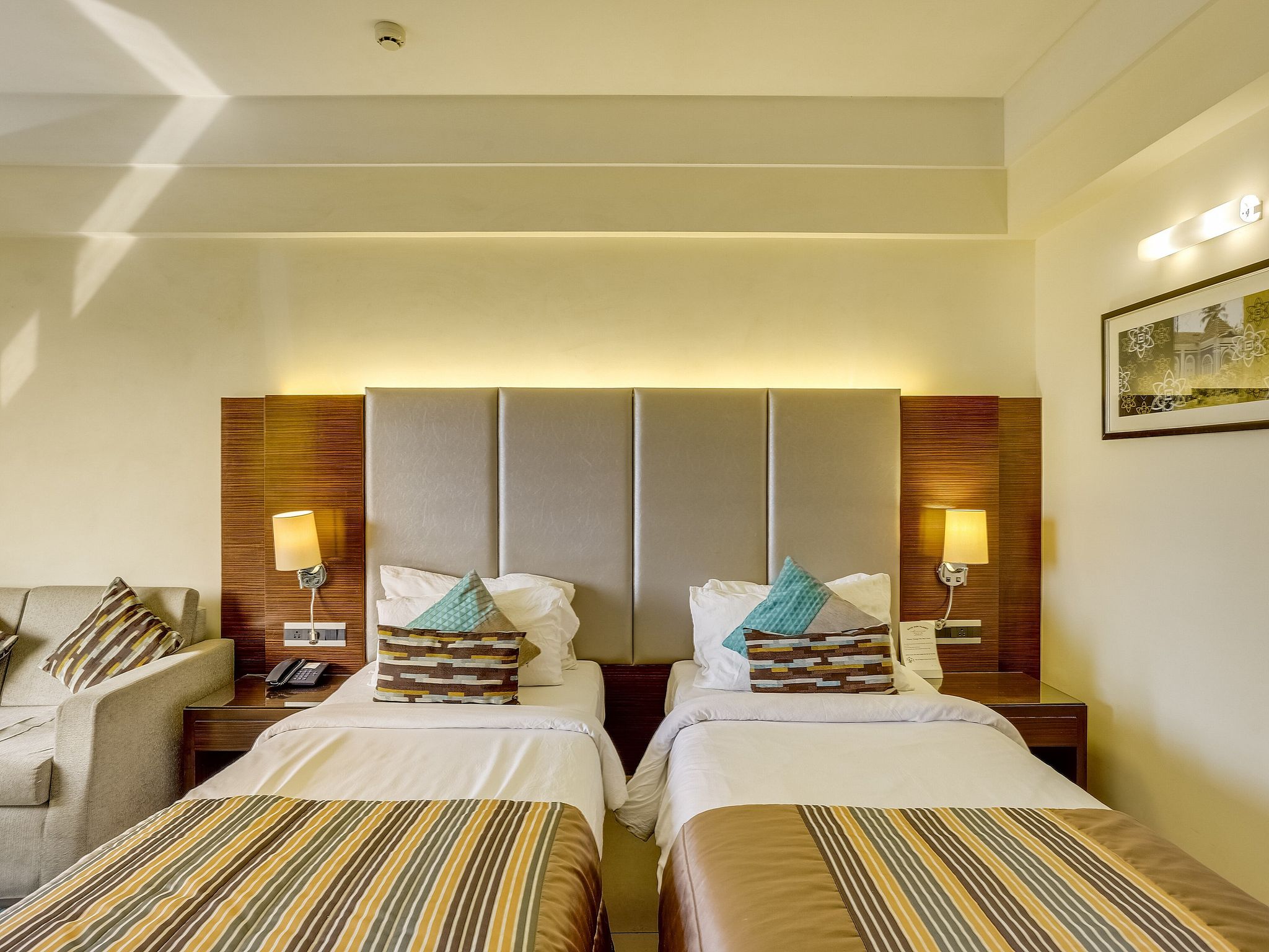 The Fern Kadamba Hotel And Spa Winter Green Room 9