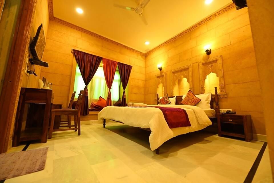 Gaji Hotel Deluxe Room with Air Conditioning 10