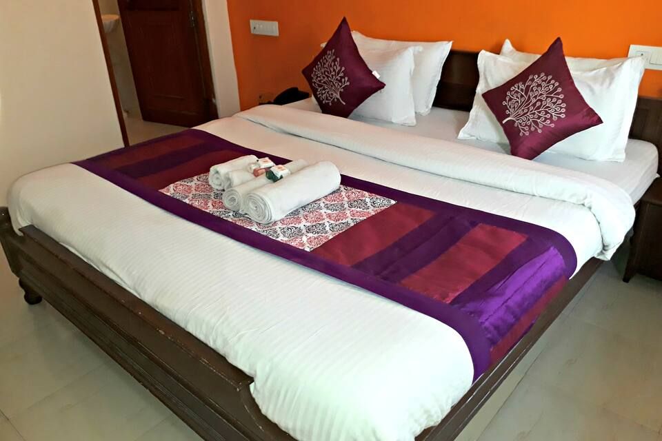 Gaji Hotel Deluxe Room with Air Conditioning 12