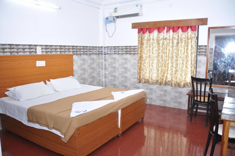 Hotel Wilson, Velankanni Deluxe With Fan 2