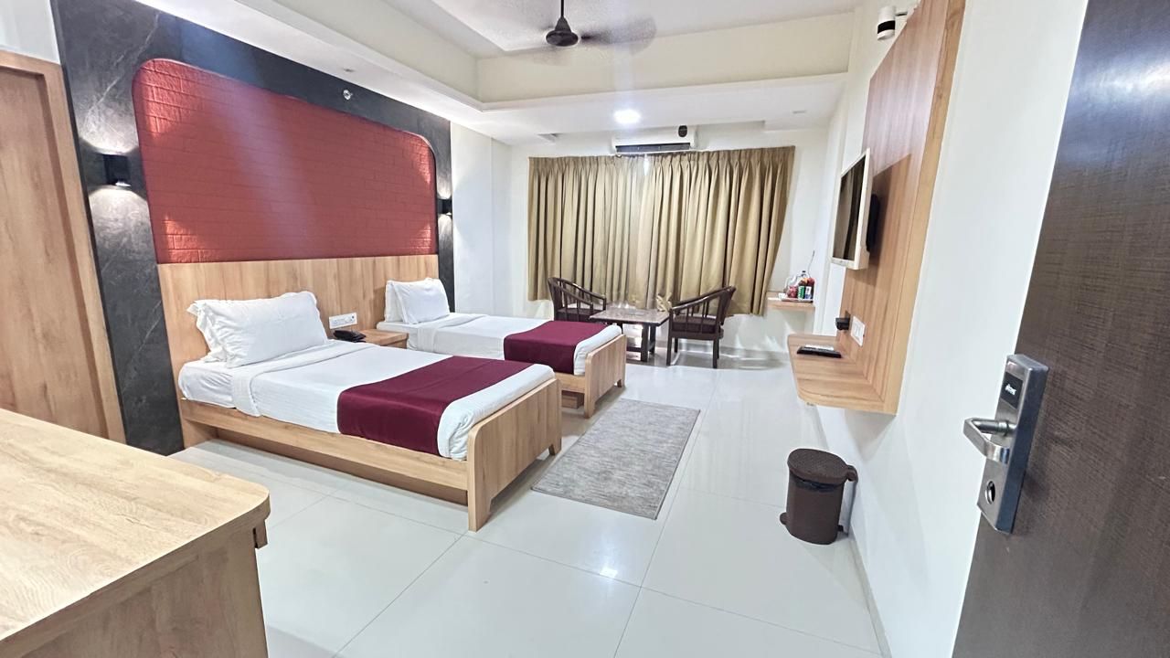 Deluxe Twin/Double Bed