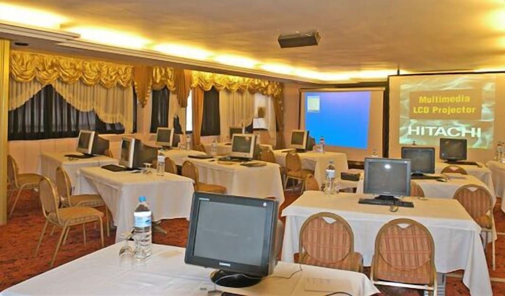 undefined Hotel Best 8