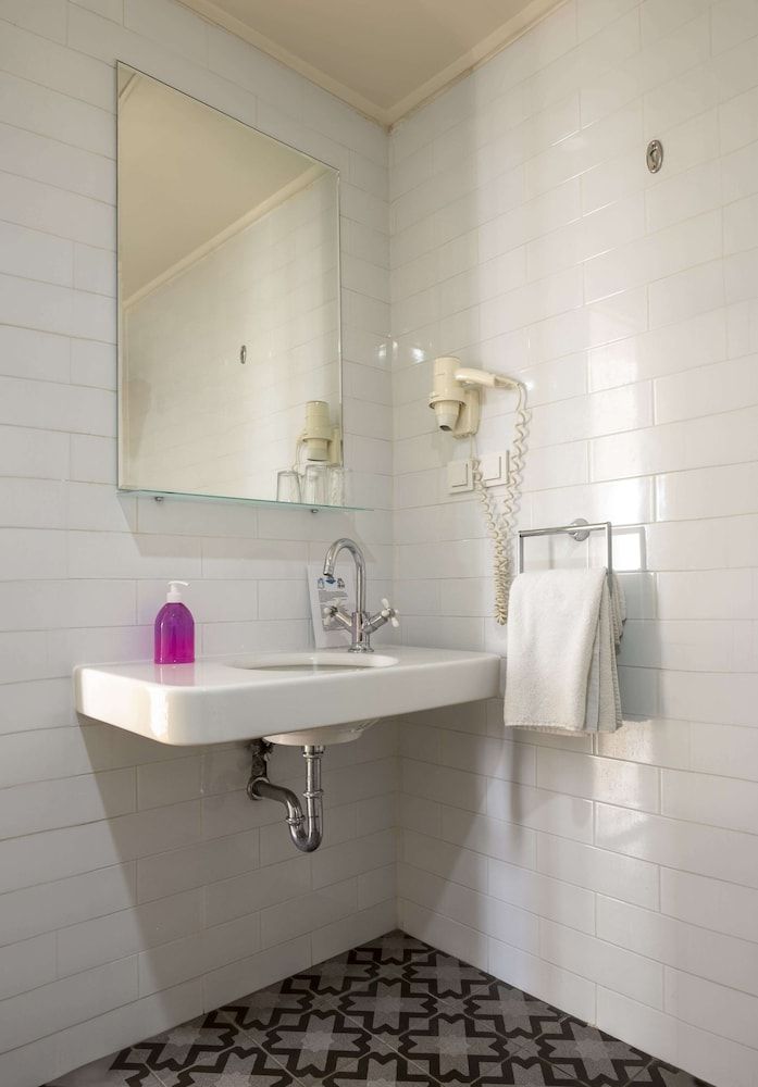 Argos Hotel Standard Room, Non Smoking, City View 13