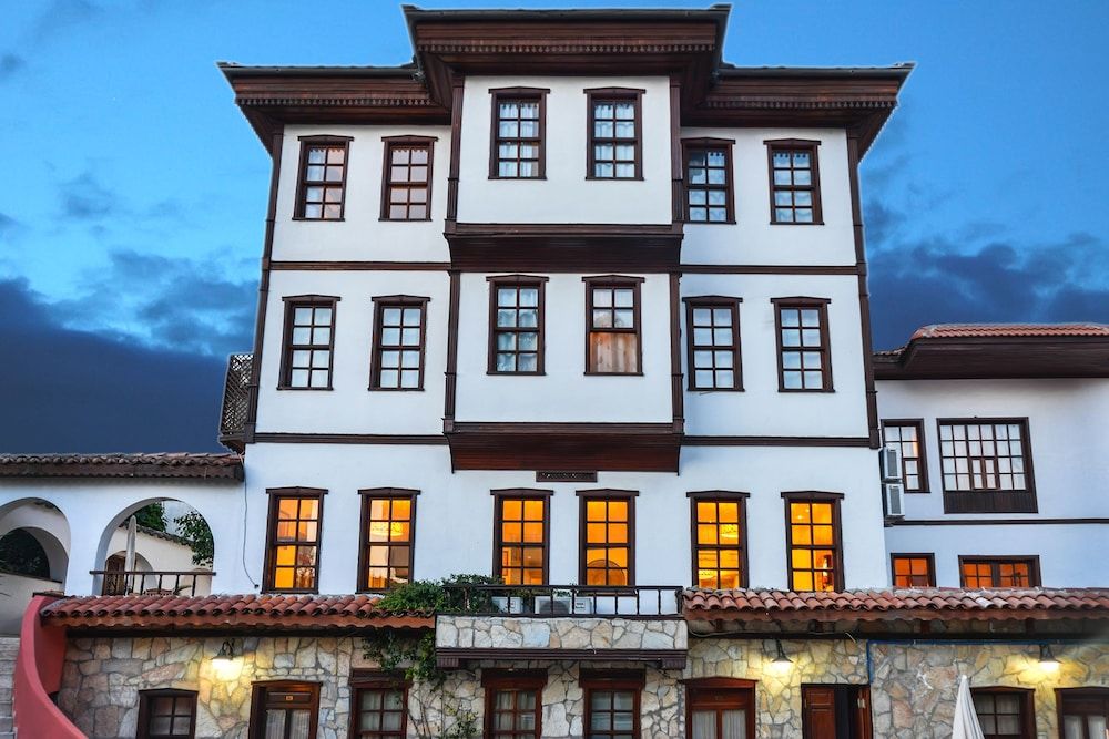 undefined Argos Hotel 9