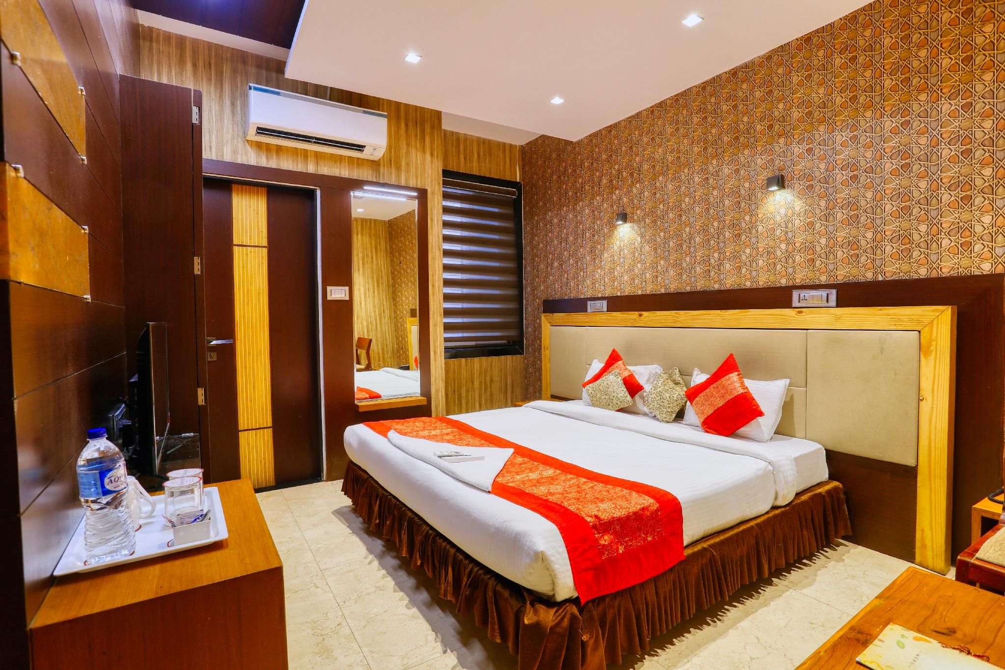 The Ashoka Hotel Deluxe Double or Twin Room 22