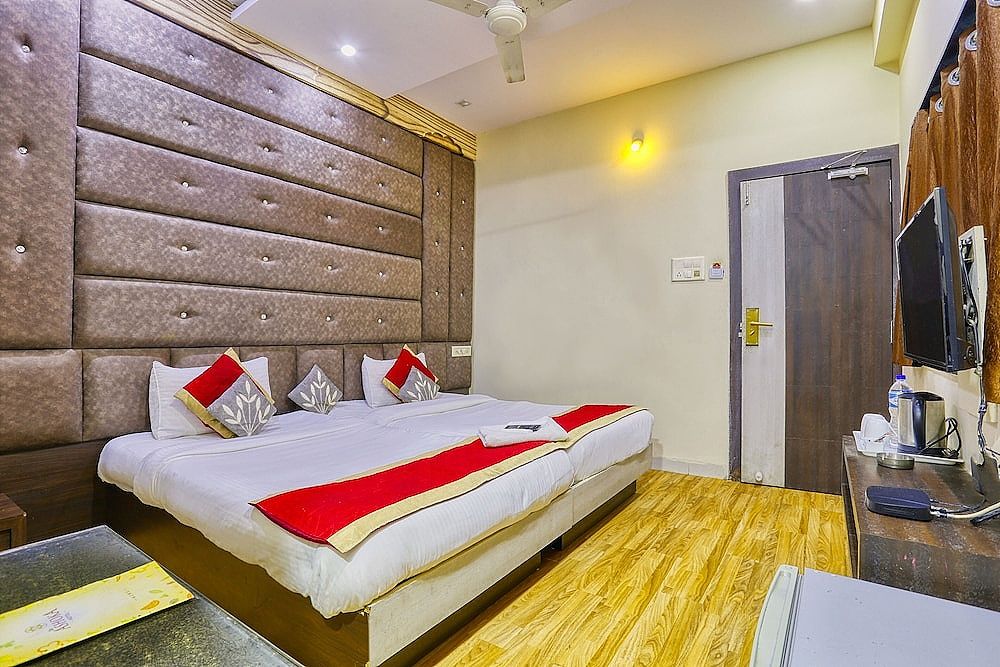 The Ashoka Hotel Deluxe Double or Twin Room 6