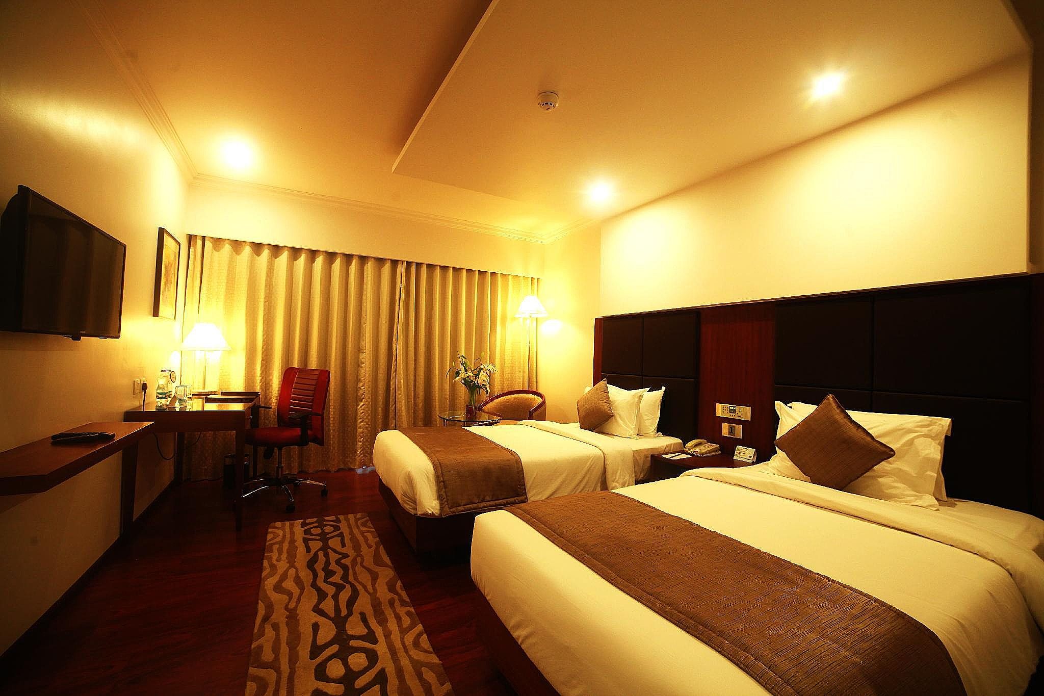 Olive Downtown Executive Room 6
