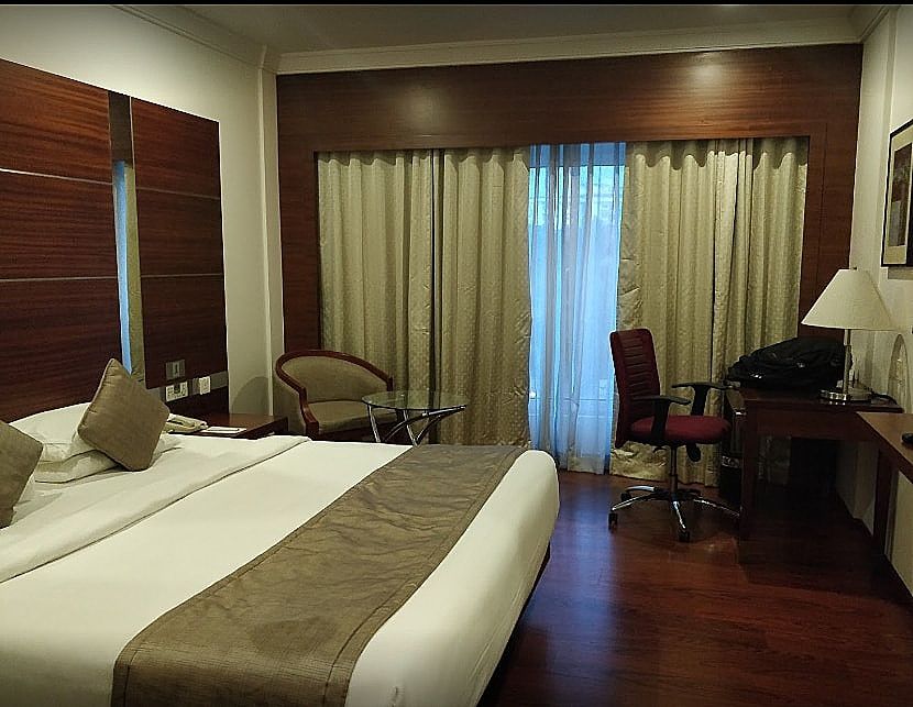 Olive Downtown Executive Room