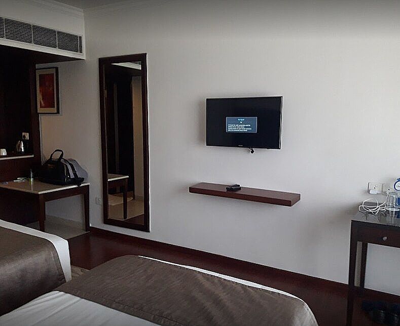 Olive Downtown Deluxe Twin Room 4