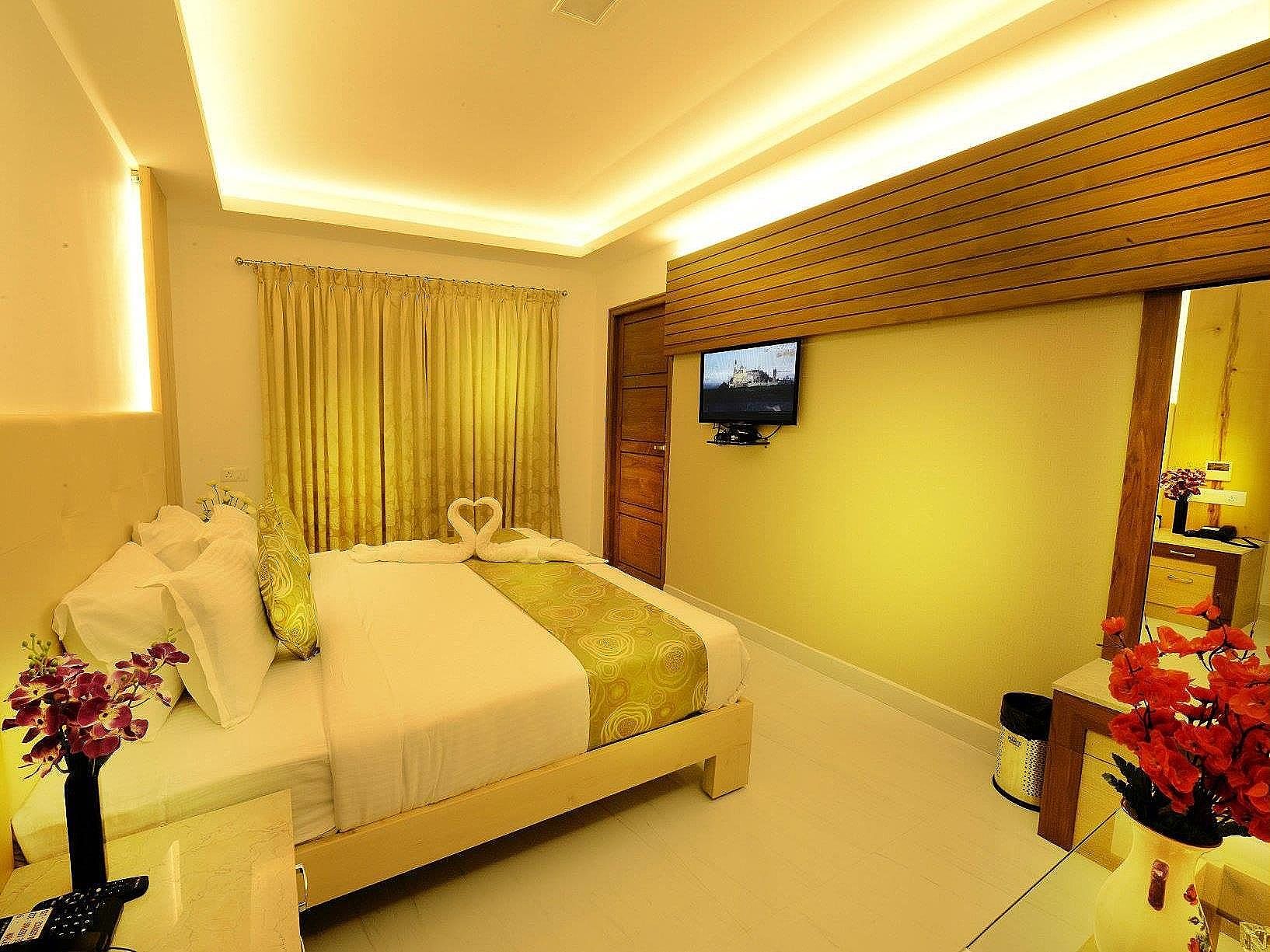 1105117_15110419000037493655_proc