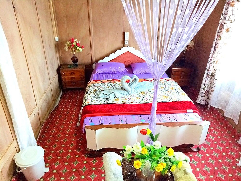 New Bul Bul Group of Houseboats Deluxe Double Room, 1 Bedroom, Lake View, Lakeside 4