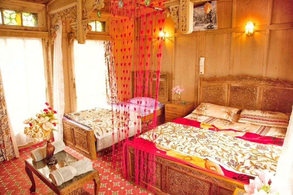 New Bul Bul Group of Houseboats Deluxe Double Room, 1 Bedroom, Lake View, Lakeside 2