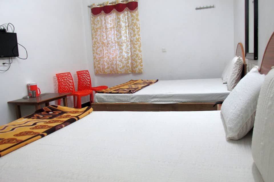 Standard Large Family Room - AC