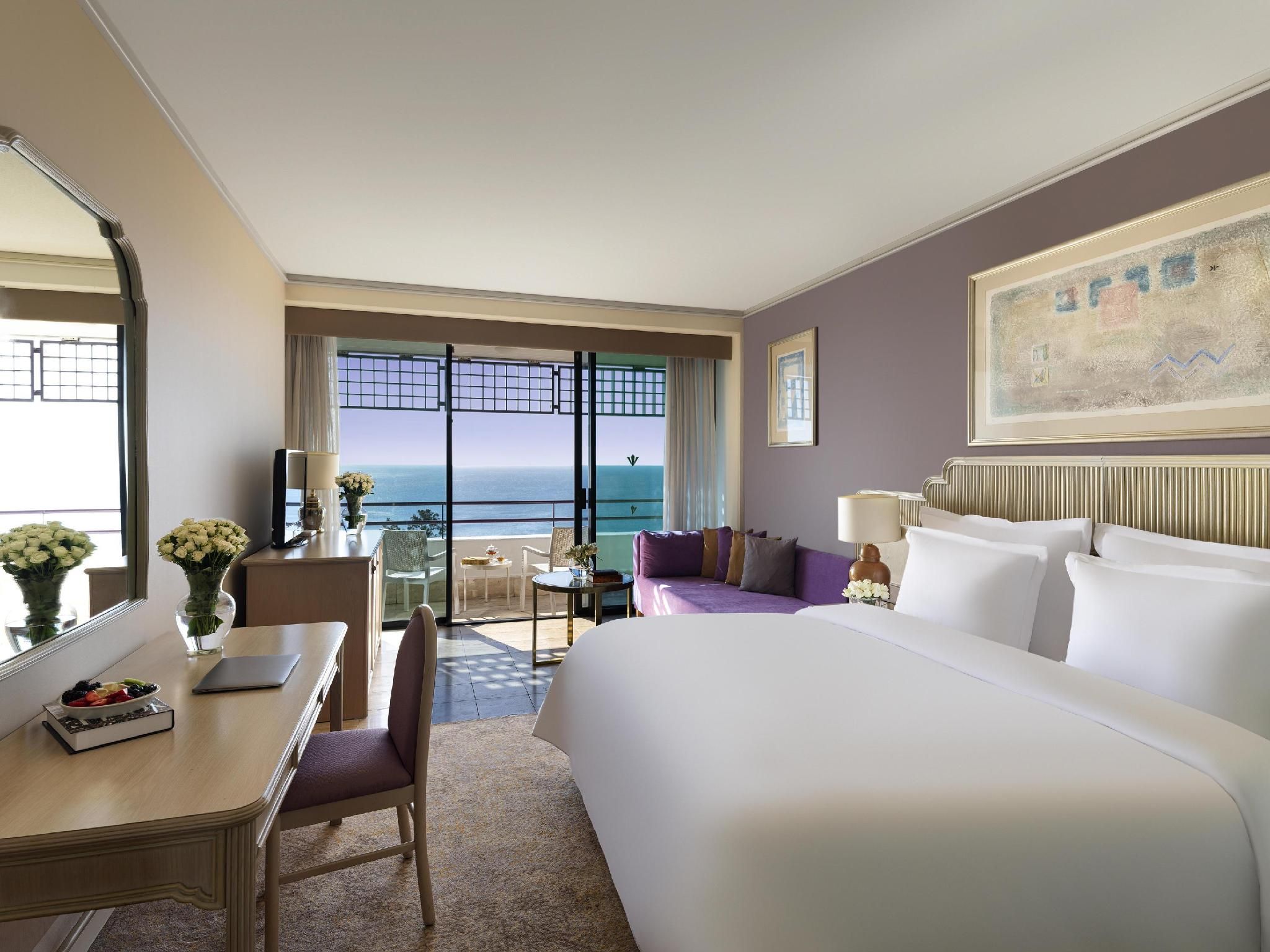 Comfort City View Room Double Bed And Two Sofas