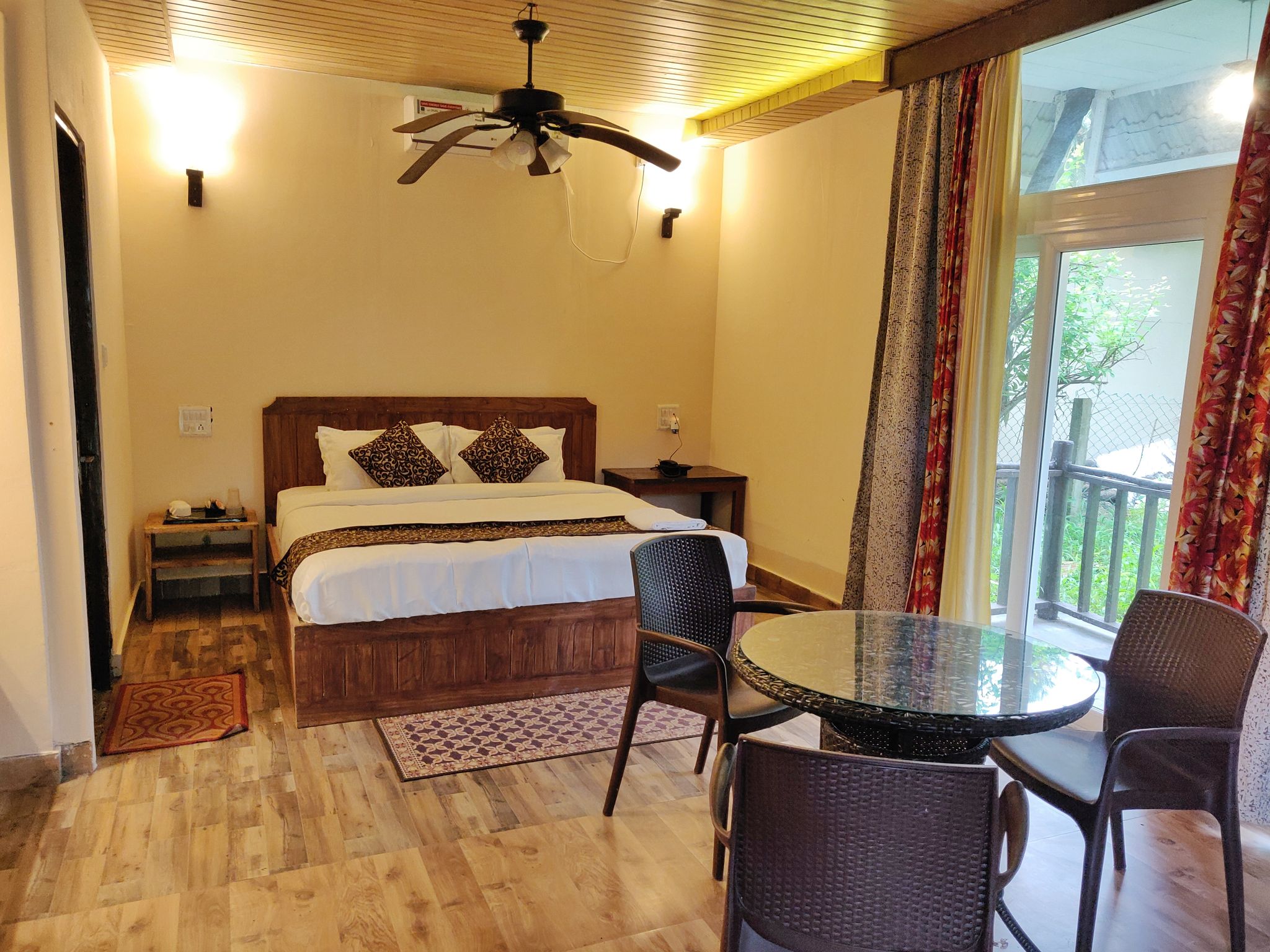  Executive Rooms