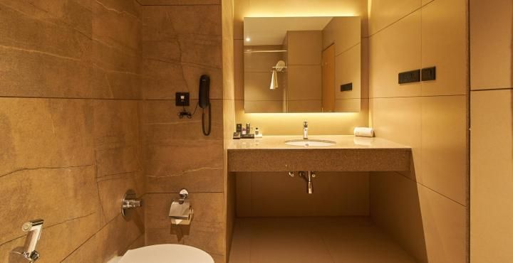 Click Hotel Bhuj Premium Room 7