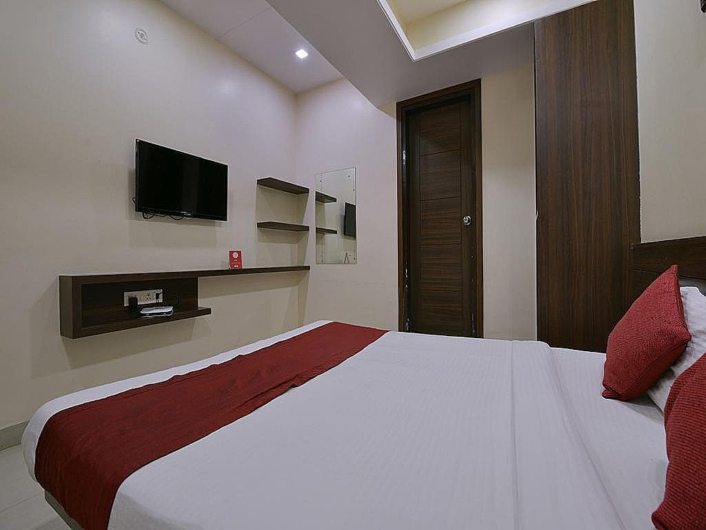 Hotel Ghoonghat Club Room 9