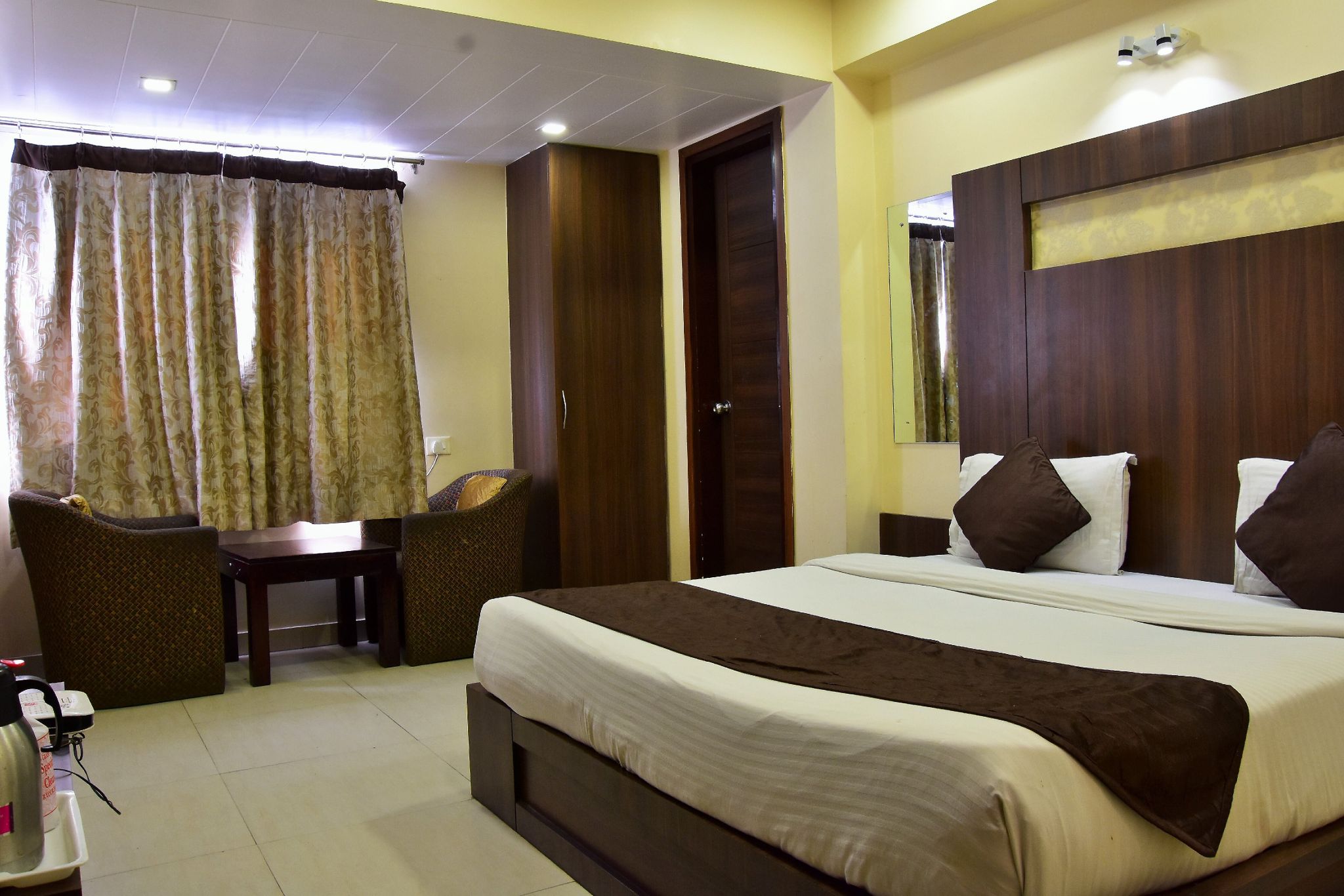 Hotel Ghoonghat