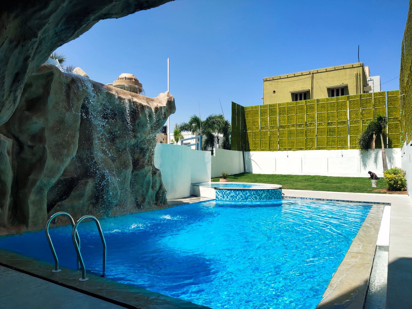 undefined Days Hotel 5