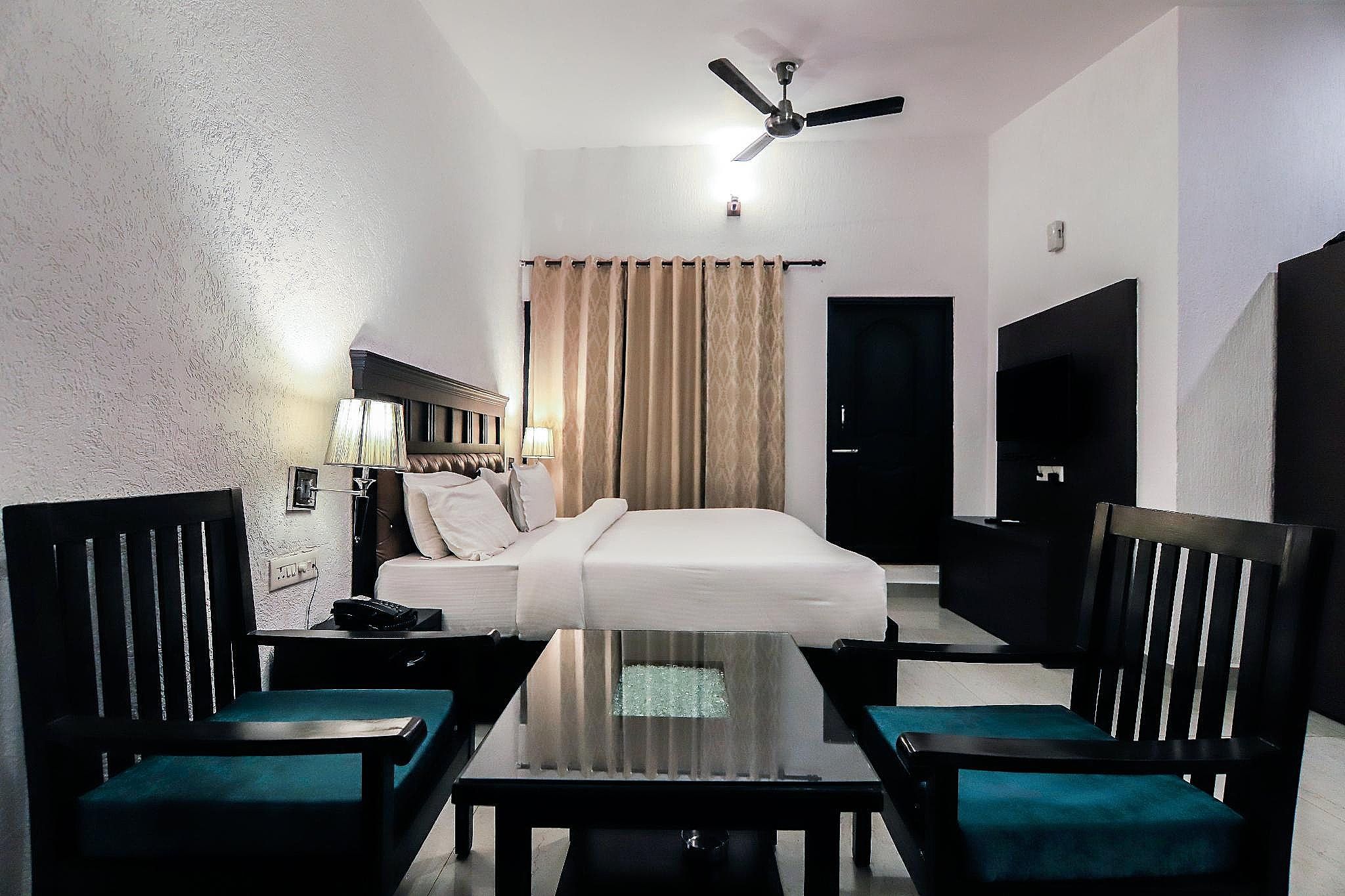 Hotel Ishan - A Riverside Retreat by Salvus Executive Room 7
