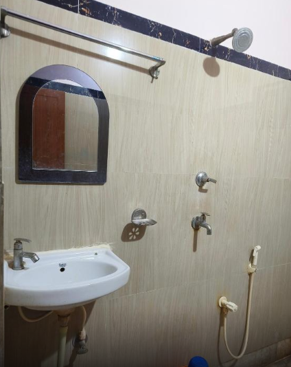 Hotel Golden Touch Standard Double Room 4