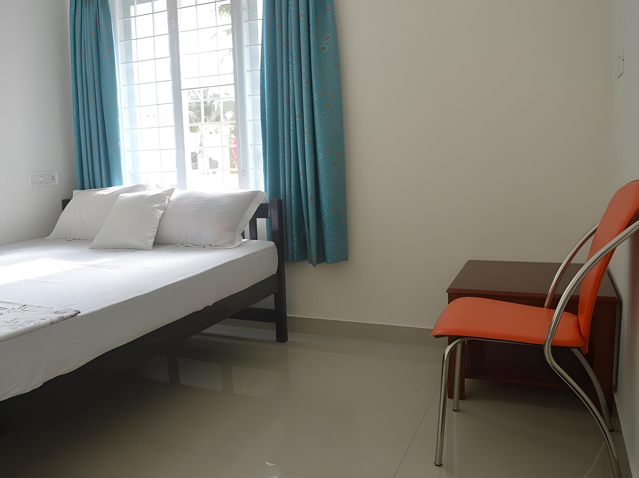 Twin Room with Private Bathroom