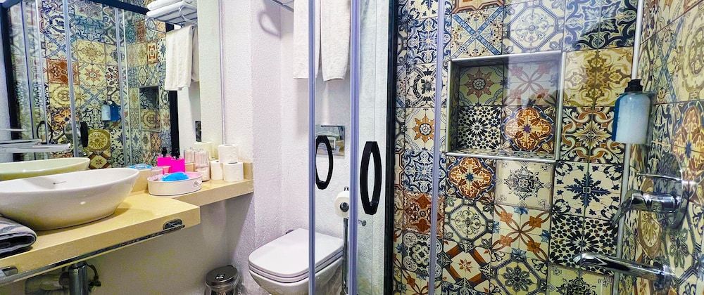 Angel's Home Hotel Economy Double or Twin Room 7