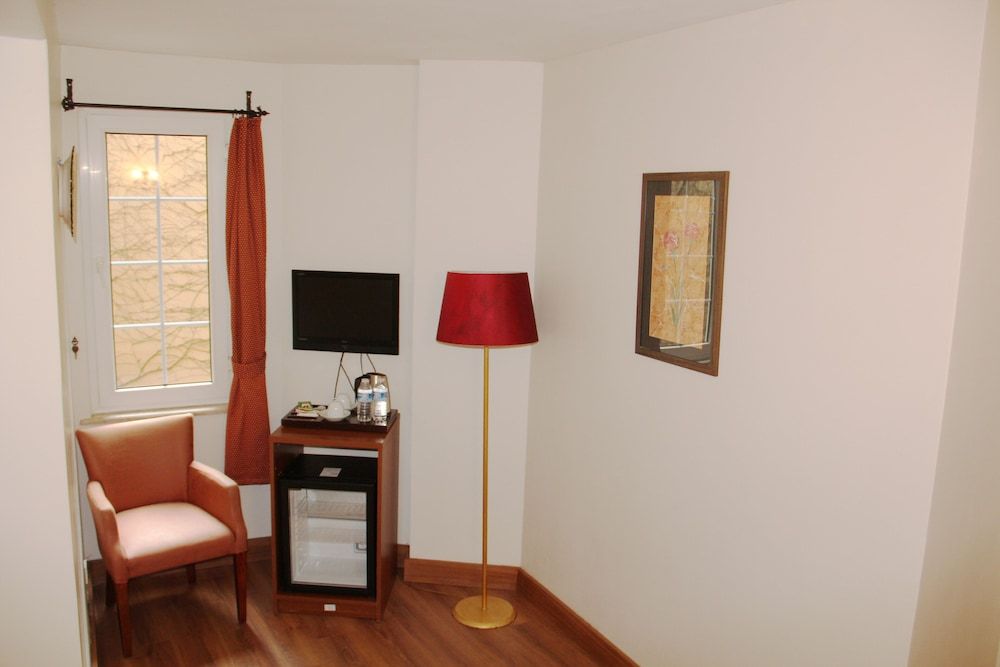 Erguvan Hotel - Special Class Economy Double Room 3