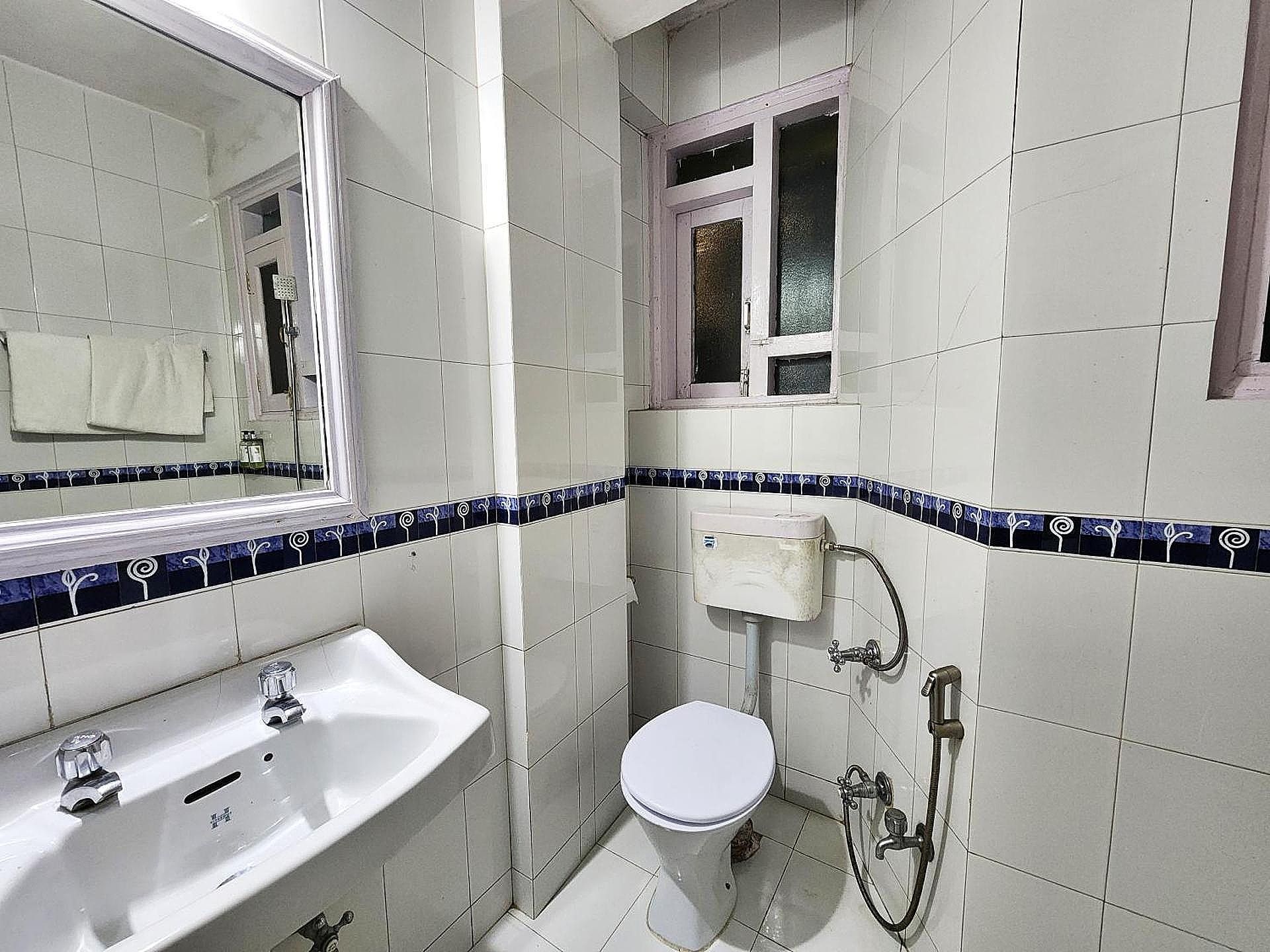 Hotel Pineview Shimla Deluxe Room 5