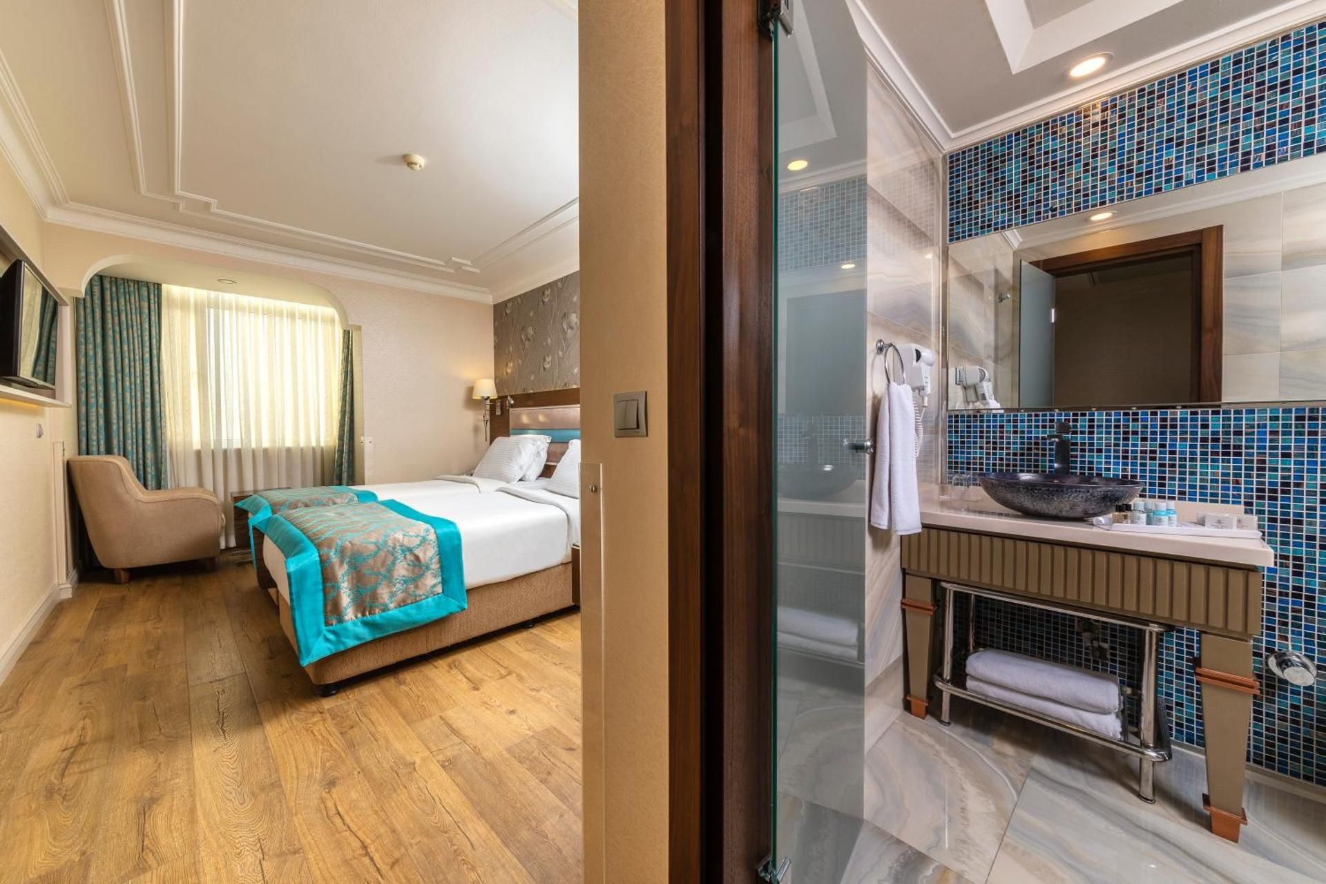 undefined Grand Yavuz Hotel 4