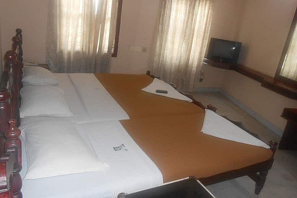 undefined Hotel Hillfort 8