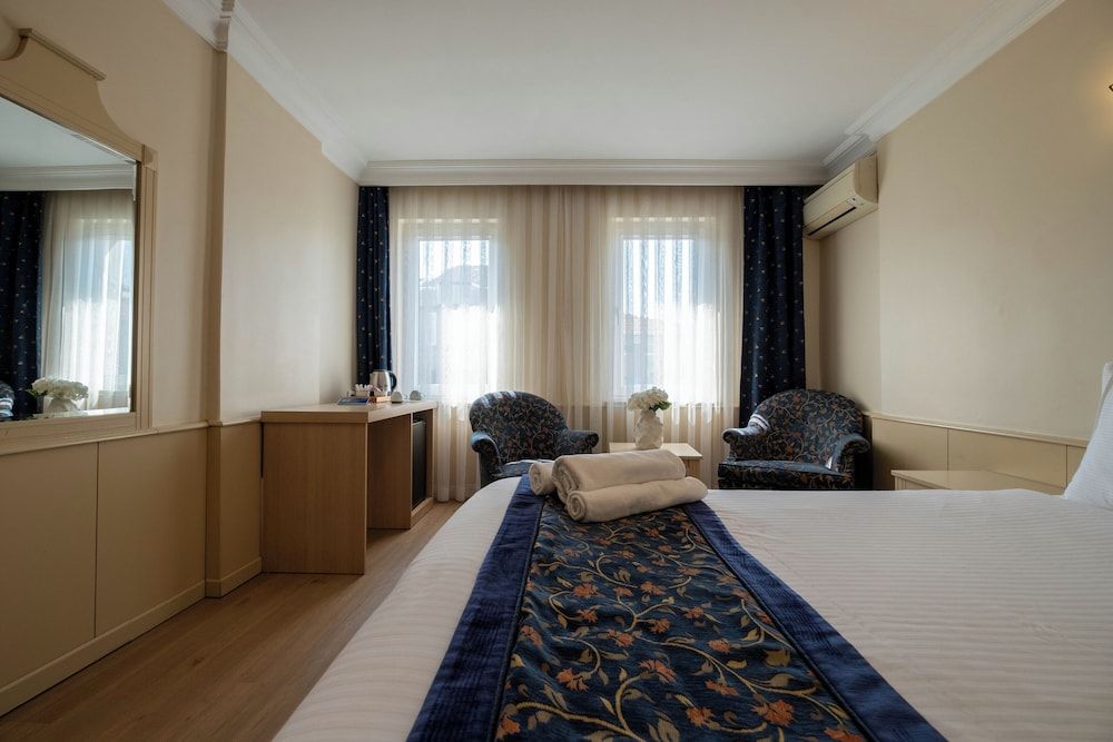 Berr Hotel Economy Double or Twin Room 3