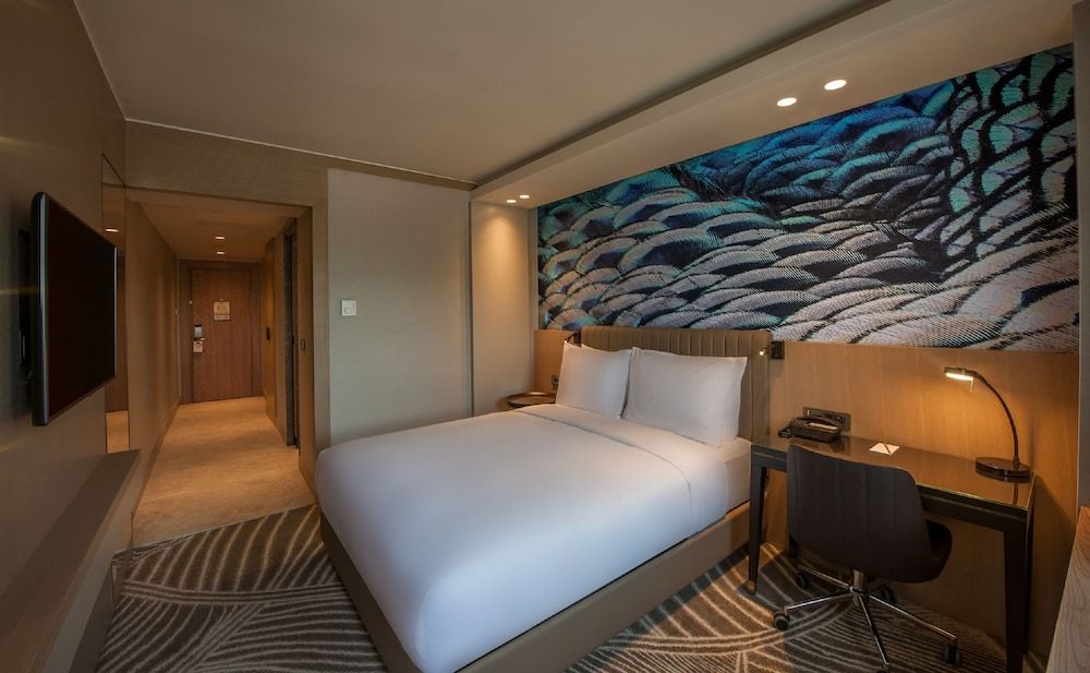 DoubleTree by Hilton Hotel Istanbul - Sirkeci Room, 1 Queen Bed, Balcony 2