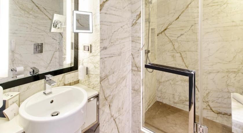 The Marmara Taksim Corner City View King Room 6