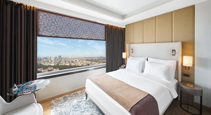 The Marmara Taksim Corner City View King Room 2