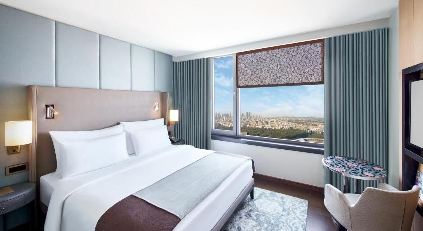 The Marmara Taksim Corner City View King Room