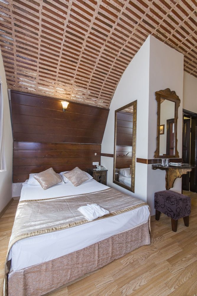 undefined Naz Wooden House Inn - Byzantine House