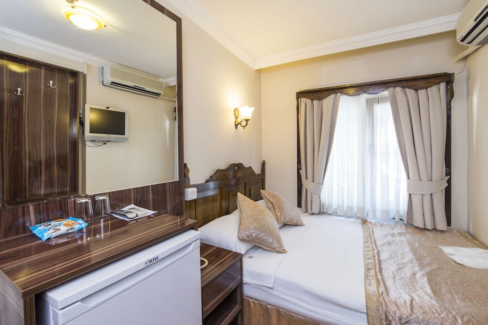 undefined Naz Wooden House Inn - Byzantine House 3