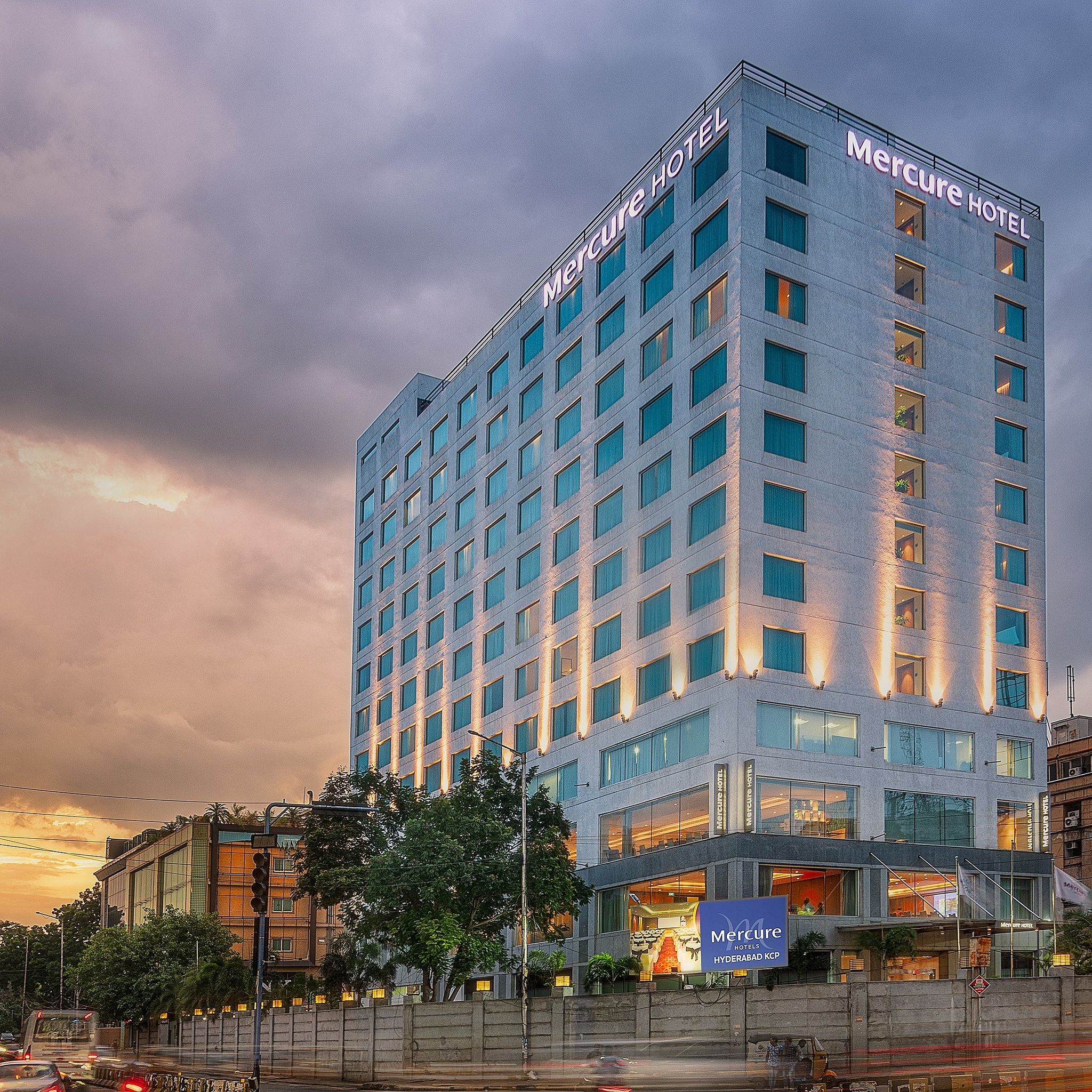 Mercure Hyderabad KCP Hotel